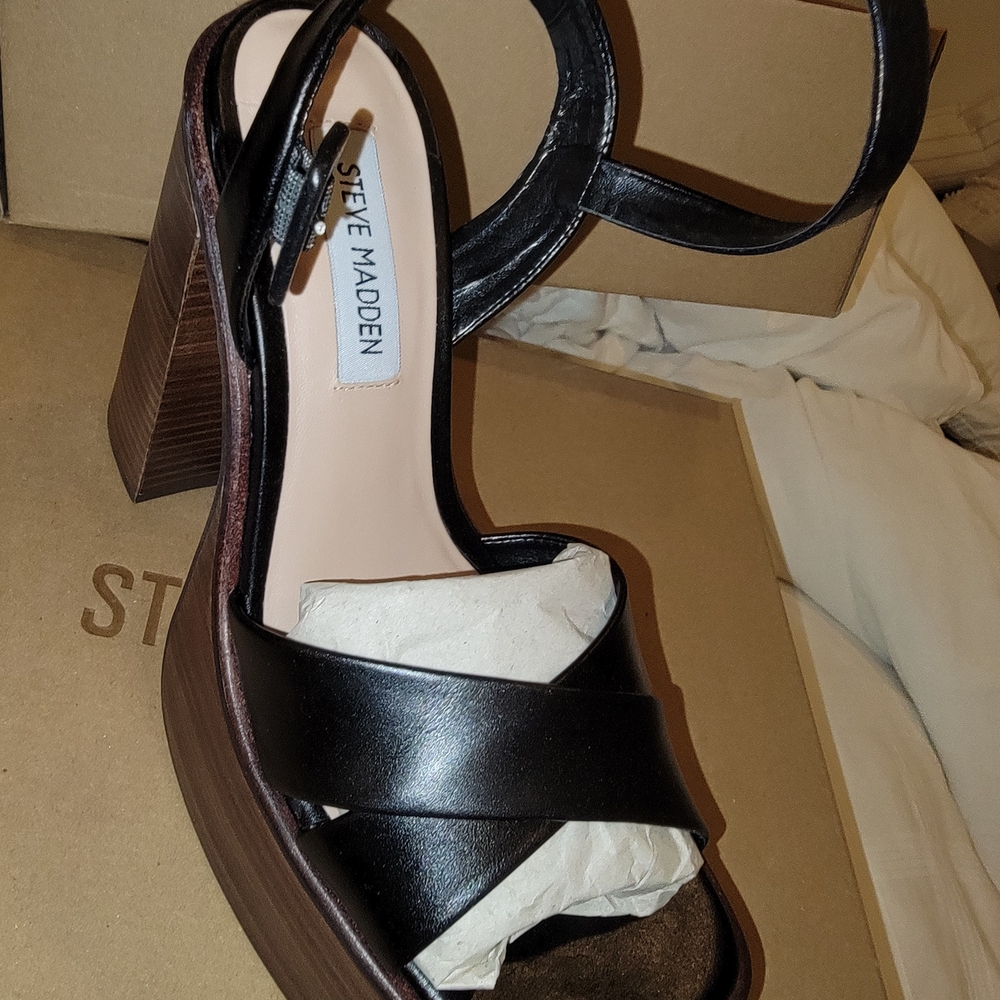 Steve Madden Black and Brown Platform Sandals